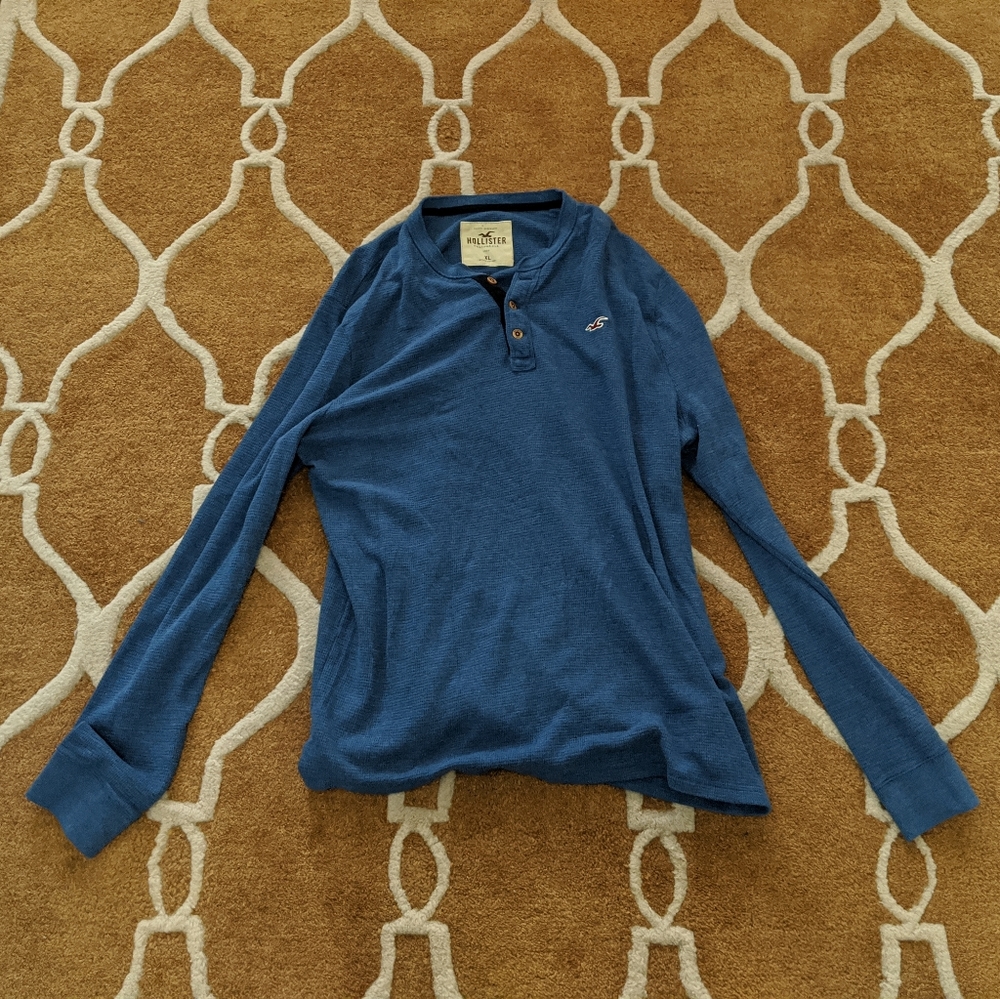 Hollister sweater